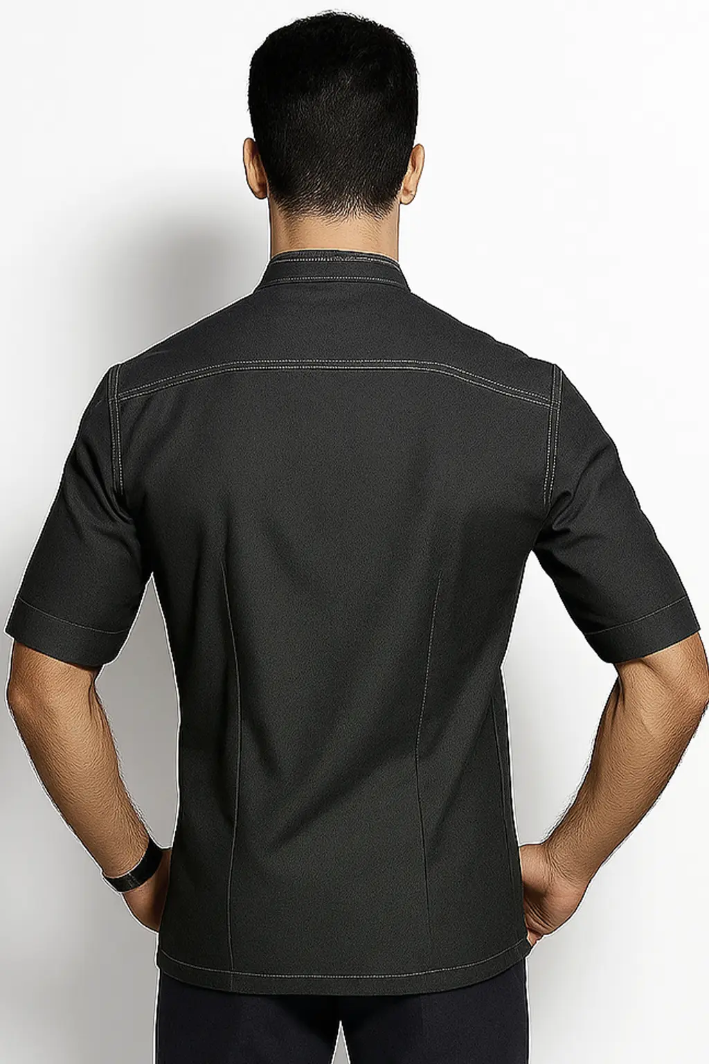 20250615_0140_Full Figure Silhouette_remix_01jxr642z4fxcbe1xfgj823t69